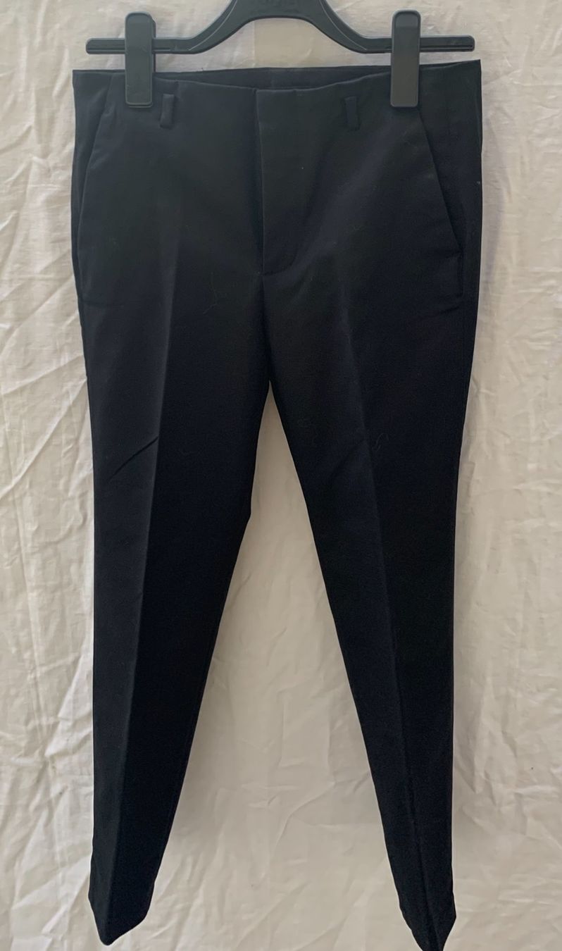 Zara Pantaloni: Superbe pantalon noir basic ZARA satiné neuf t.38 – Nuovo (secondo la descrizione) da Martigny venduto da only__you 1